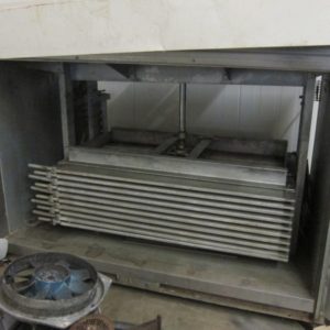 Horizontal plate freezer