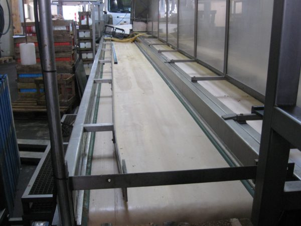 Stainless steel conveyors